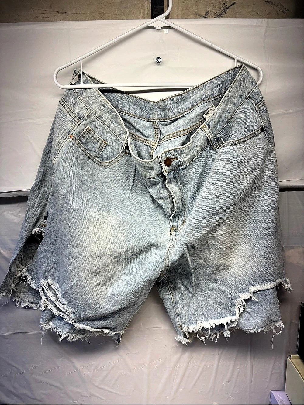 Distressed Denim Jean Shorts in Blue XXXL NWT